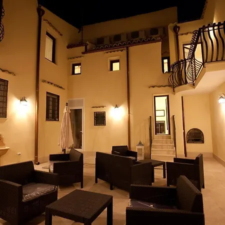 Italiana Maniace 3*